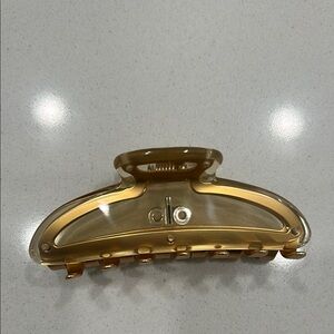 ALO Yoga Gold Hair Clip